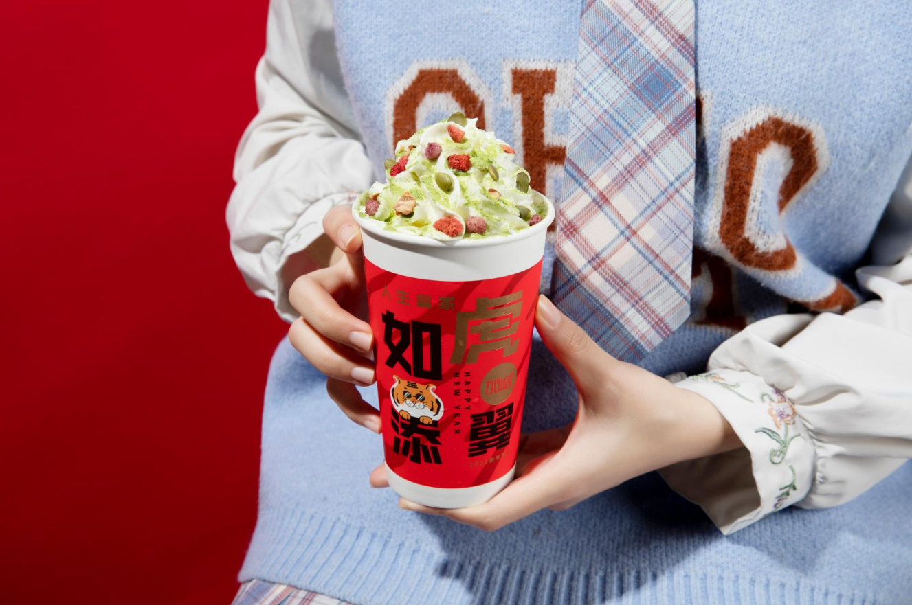 瓦力棋牌茶饮：新手加盟奶茶店有哪些注意事项