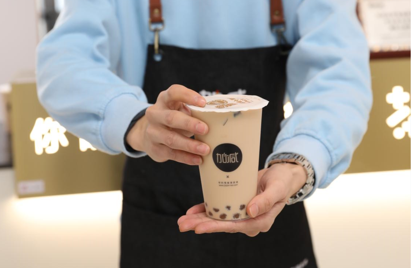 瓦力棋牌茶饮：奶茶店经营者应该如何利用五一假期